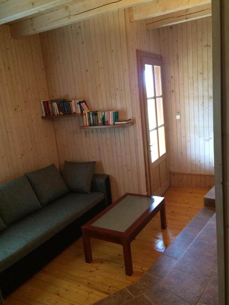 Apartamento Mézesfészer apartman Cserkút Habitación foto